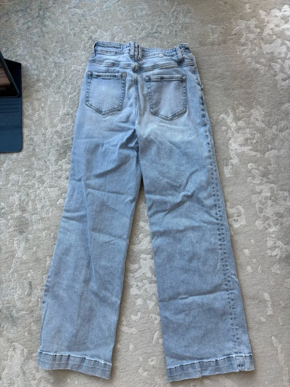 Mica Light Wash Jeans - Picture 2 of 3